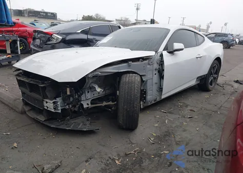 2024 Ford Mustang Ecoboost Fastback from USA, damaged, VIN 1FA6P8TH3R5107541